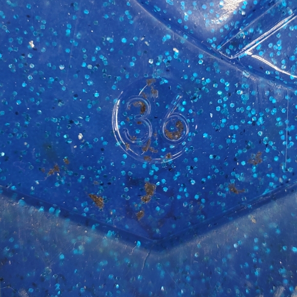 The University Of Kentucky Women's Flip Flops Plastic/Glitter Size 36 (US-5) - Picture 3 of 10